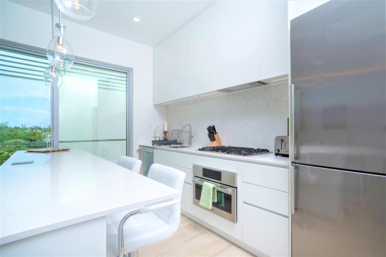Cayman Luxury Rentals At One Canal Point George Town Zewnętrze zdjęcie