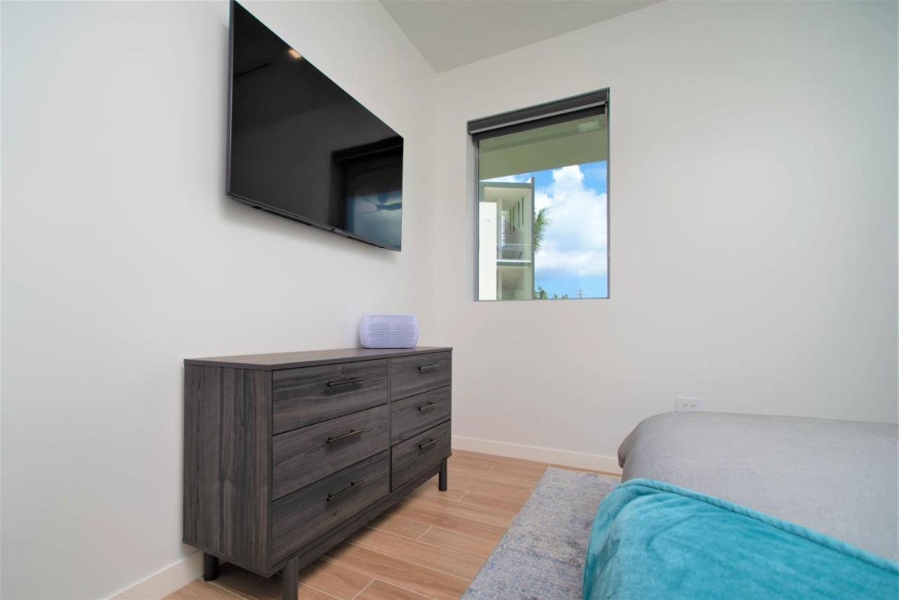 Cayman Luxury Rentals At One Canal Point George Town Zewnętrze zdjęcie