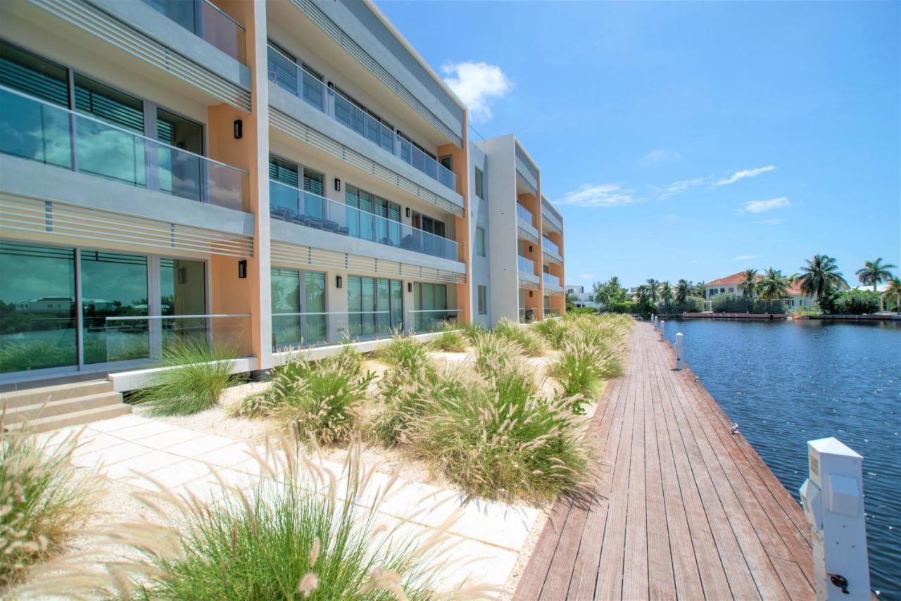 Cayman Luxury Rentals At One Canal Point George Town Zewnętrze zdjęcie