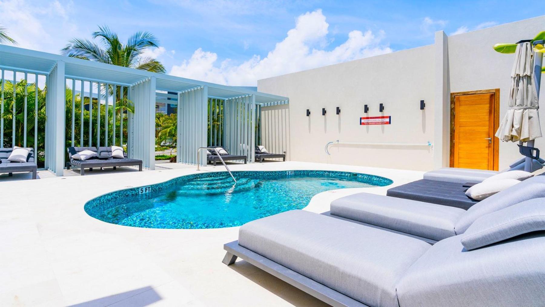 Cayman Luxury Rentals At One Canal Point George Town Zewnętrze zdjęcie