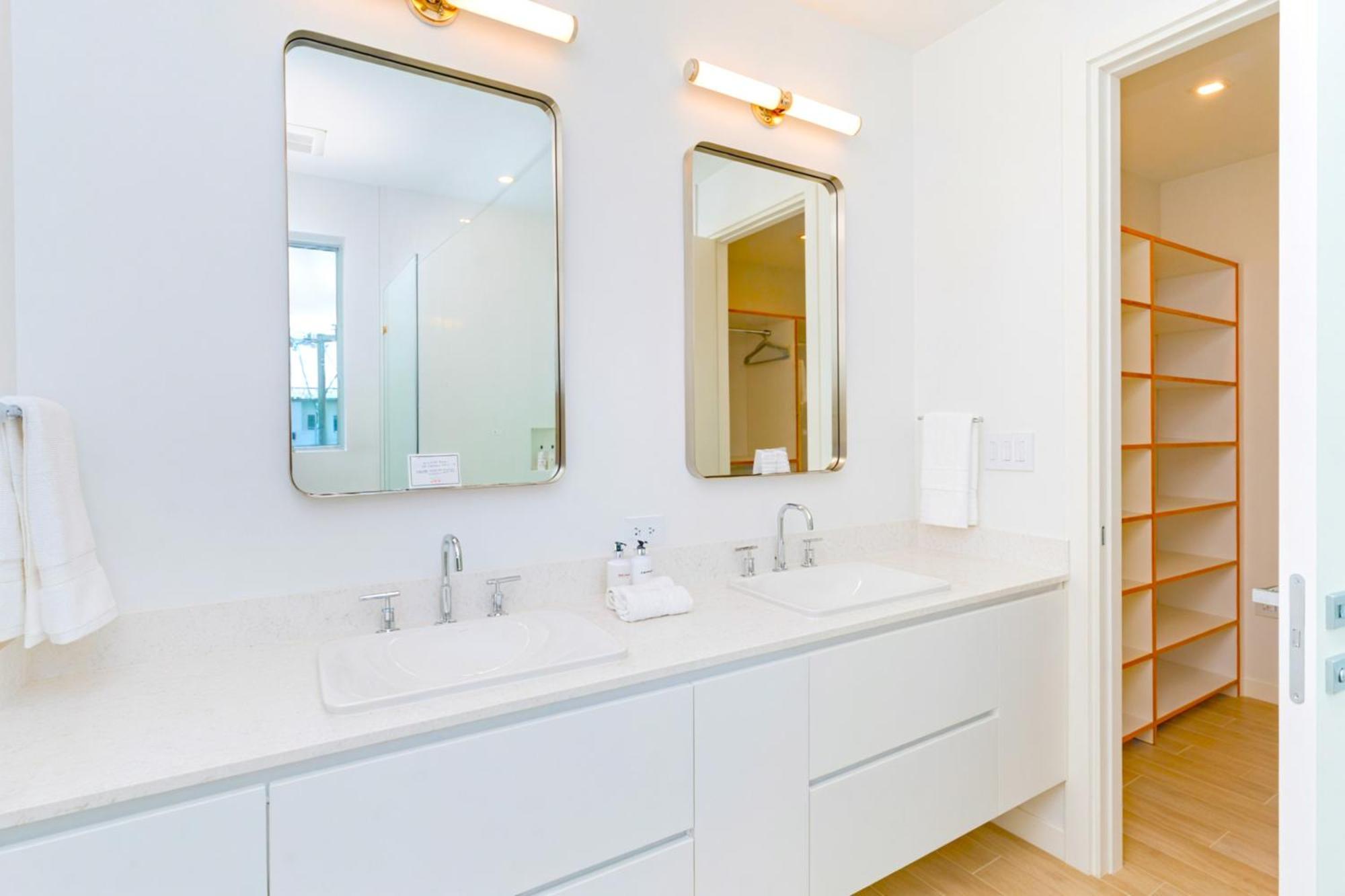 Cayman Luxury Rentals At One Canal Point George Town Zewnętrze zdjęcie